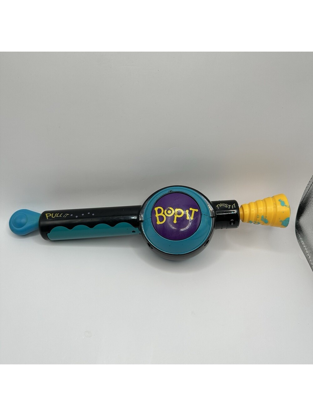 Vintage Bop It Original Pull Twist Electronic Game by Hasbro 1996 NEEDS BATTERY